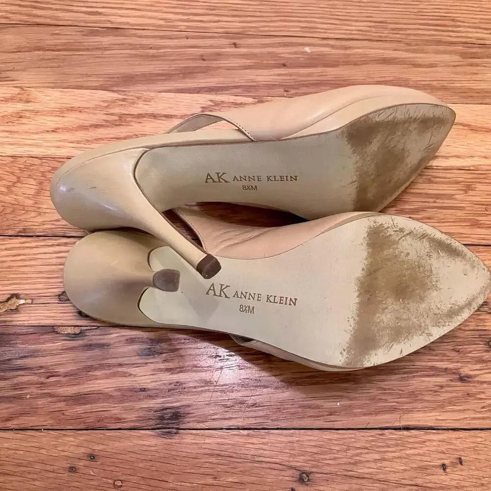 Anne Klein AKNARA Beige Leather Pointed Toe Slingback Kitten Heels Size 8.5M